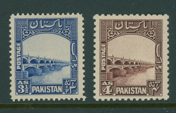 Pakistan Scott #32-33 MLH Sukkur Barrage CV$4+