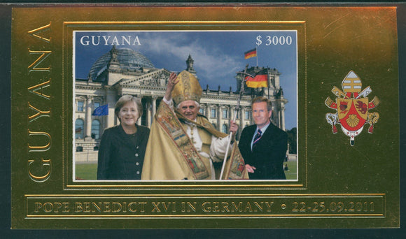 Guyana Scott #4081 MNH S/S Pope Benedict XVI in Germany GOLD GOIL CV$30+