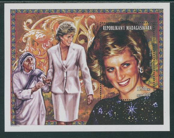 Madagasikara Madagascar OS #7 MNH S/S Princess Diana Mother Teresa $$