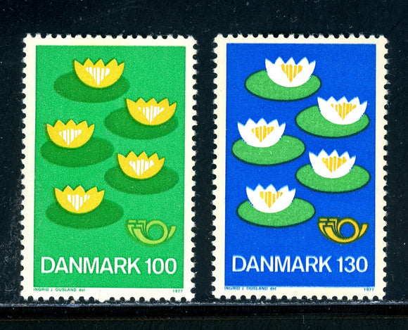 Denmark Scott #597-598 MNH Five Water Lilies FLORA CV$2+