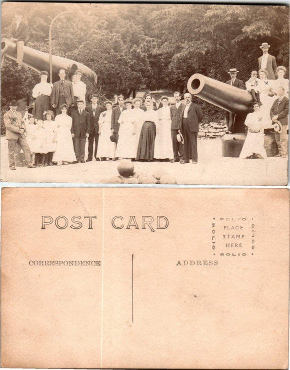 Postcard VINTAGE Group at Shore Battery $$ 383654 ISH