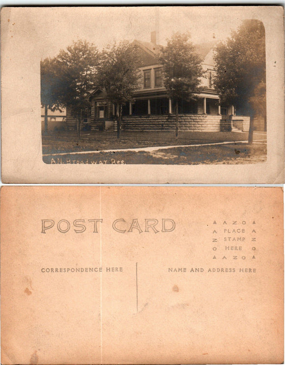Postcard VINTAGE photo 