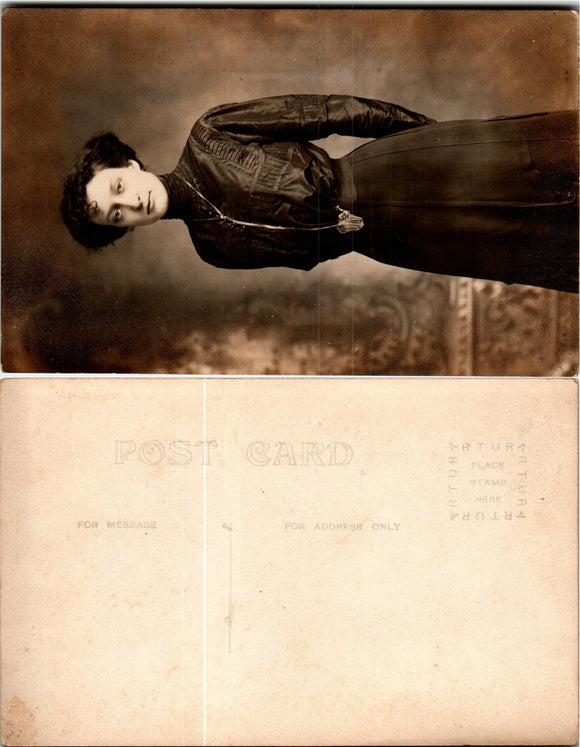 Postcard VINTAGE photo of Woman $$ 383664 ISH