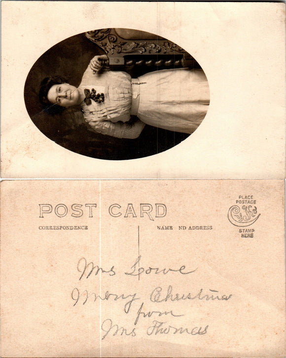 Postcard VINTAGE Christmas Photo unaddressed $$ 383772 ISH