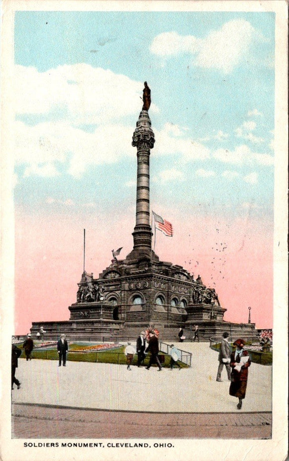 Postcard ANTIQUE Soldier's Monument Cleveland OH $$ 395855